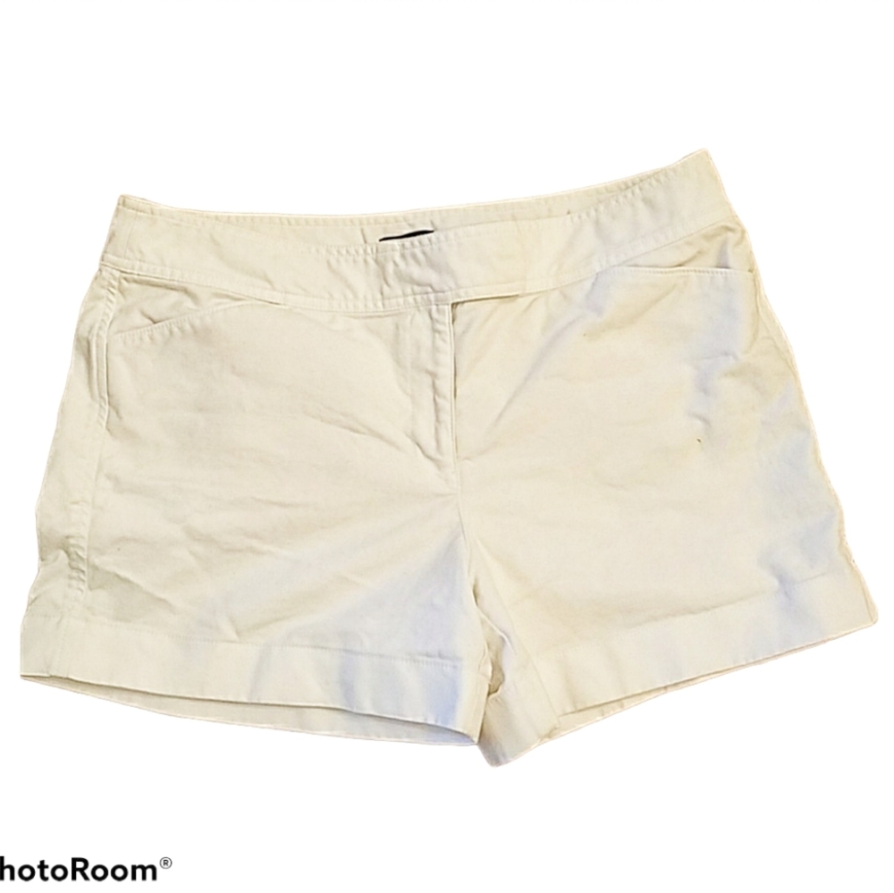 Ann Taylor Shorts Signature White Cotton Size 12
